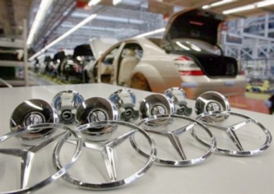 Fabrica Mercedes-Benz din Ungaria va lucra în trei schimburi